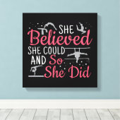 Frauengymnastik - Sie glaubte, sie könne Leinwanddruck (Insitu (Holzboden))