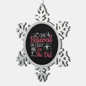 Frauengymnastik - Sie glaubte, sie könne Schneeflocken Zinn-Ornament (Rechts)