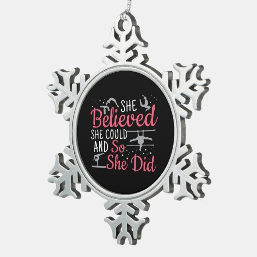 Frauengymnastik - Sie glaubte, sie könne Schneeflocken Zinn-Ornament (Rechts)