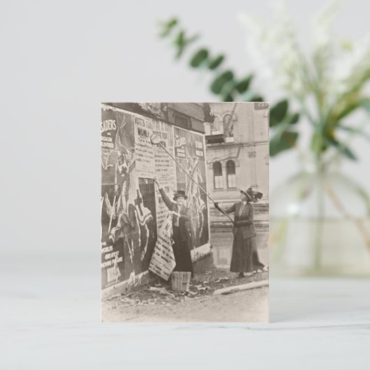 Frauenleiden Postkarte (Stehend Vorderseite)