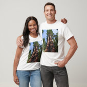 Frauenvideotaping an der Basis von massiven Sequoi T-Shirt (Unisex)