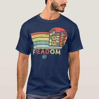Freadom I Read Banned Books Vintag Funny Bookworm T-Shirt