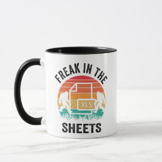 FREAK IN THE SHEETS SASQUATCH RETRO SUNSET TASSE