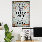 Freak Out und Lauf Weg Halloween Poster (Heimbüro)