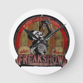 Freak Show Runde Wanduhr