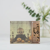 Freaky Doll Eerie Halloween Feiertagspostkarte (Stehend Vorderseite)