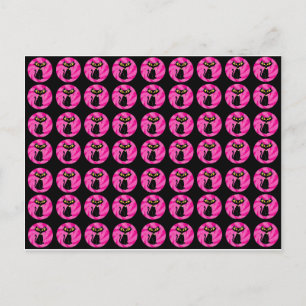 freche schwarze Katze auf rosa Muster Postkarte