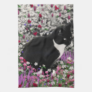 Freckles in den Blumen II - Tuxedokitty-Katze Handtuch