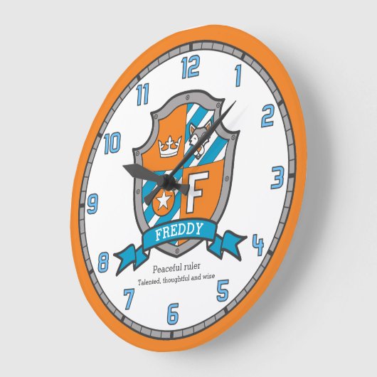 Freddy-Jungennamensbedeutungshundeschildorange Große Wanduhr (Winkel)
