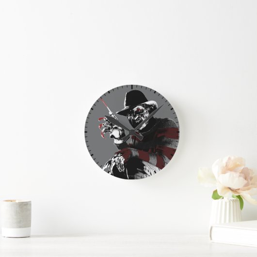 Freddy vs. Jason | Freddy Seeing Red Runde Wanduhr (Zuhause)