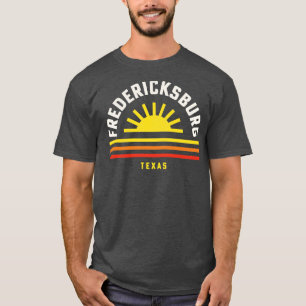 Fredericksburg Texas Retro Vintage Streifen Sunset T-Shirt