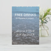 Free drinks save the date beach wedding add name einladung (Stehend Vorderseite)