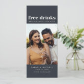 Free Drinks Wedding Foto Save the Date digital (Stehend Vorderseite)