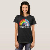 Free Sister Hugs Rainbow Transgender Flag Lgbtq Ga T-Shirt (Vorne ganz)