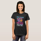 Free Throws Or Pink Bows Your Cousin Loves You Gen T-Shirt (Vorne ganz)