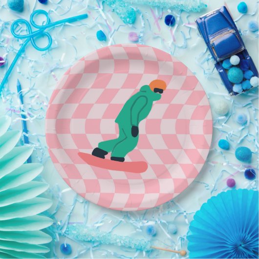 Freeride Snowboarder Grüner Anzug Schachrosa Pappteller (Party)