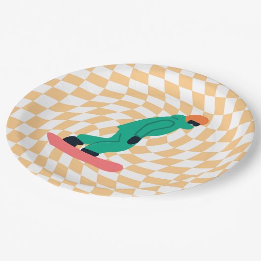 Freeride Snowboarder in grünem Anzug Checkered Pappteller (Schrägansicht)