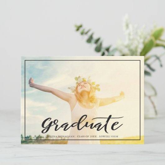 Frei und fokussiert | Ankündigung des Abschlusses (Stehend Vorderseite)