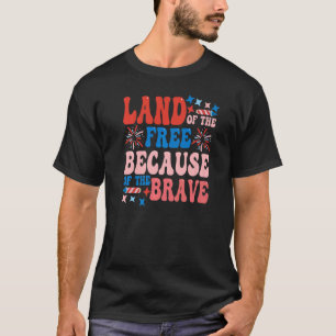 Freie Landschaft wegen des tapferen Feuerwerks 4t T-Shirt
