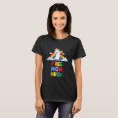 Freie Mama Hugs Unicorn T-Shirt (Vorne ganz)