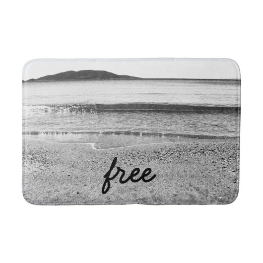 Freier Sandstrand in Schwarz und Weiß Badematte (Vorderseite)