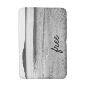 Freier Sandstrand in Schwarz und Weiß Badematte (Vorderseite Vertikal)