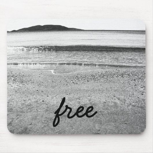 Freier Sandstrand in Schwarz und Weiß Mousepad (Vorne)