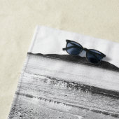 Freier Sandstrand in Schwarz und Weiß Strandtuch (Beispiel)