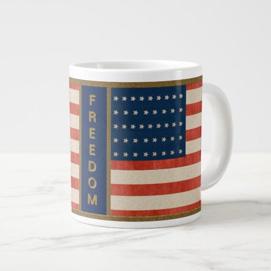 Freiheit der amerikanischen Flagge Jumbo-Tasse (Vorderseite Rechts)