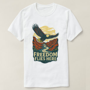 Freiheit fliegt hier Retro-Adlerwerk T-Shirt