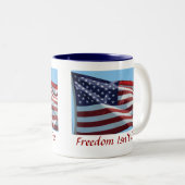 Freiheit ist nicht frei zweifarbige tasse (VorderseiteRechts)