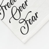 Freiheit über Angst Fleecedecke (Ecke)