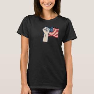 Freiheit zuerst mit amerikanischer Fahne T-Shirt