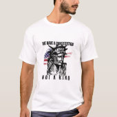 Freiheitsbüste mit Grunge-Flaggen-Kunst T-Shirt (Vorderseite)