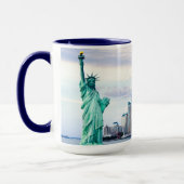 Freiheitsstatue mit dem World Trade Center Tasse (Links)