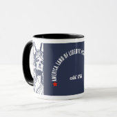 Freiheitsstatue mit Navy Blue Accent Tasse (Vorderseite Links)