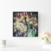 Freiheitsstatue Quadratische Wanduhr (Zuhause)