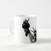 Freiheitsstatue Schwarz & Weiß Kaffeetasse (Vorderseite Links)