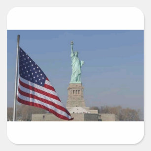 Freiheitsstatue und amerikanische Flagge Patriotis Quadratischer Aufkleber