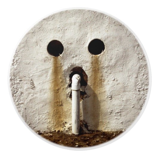 Freiliegende Wasserleitung Keramikknauf (Vorderseite)