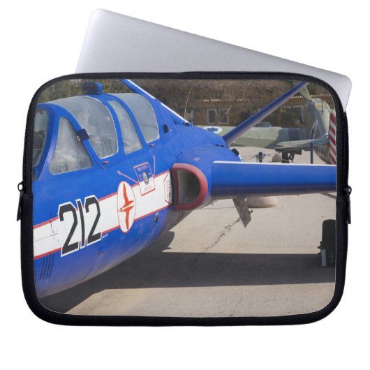 French Built Fouga Magister trainer Laptopschutzhülle (Vorderseite)