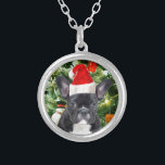 French Bulldog Christmas Tree Ornaments Snowman Versilberte Kette<br><div class="desc">Niedlicher französischer Bulldogge mit Weihnachtsbaumschmuck Snow Man im Hintergrund.</div>