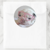 French Bulldog in Heart Glasses Runder Aufkleber (Tasche)