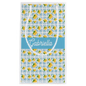 French Country Lemon Blue Tile Monogram Name Kleine Geschenktüte (Vorderseite)