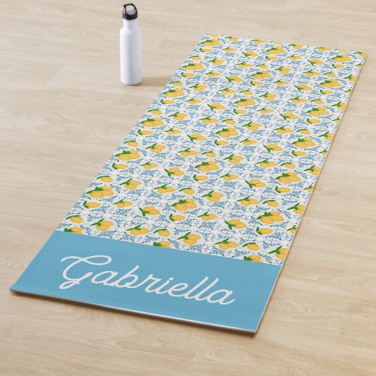 French Country Lemon Blue Tile Monogram Yogamatte (Beispiel)