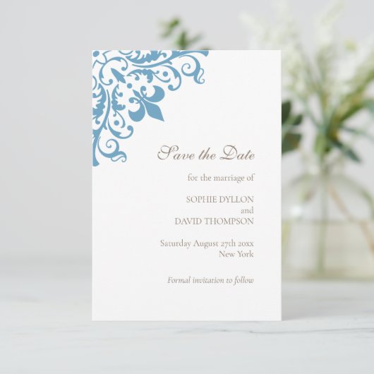 French Regency Blue Lilie Pattern Wedding Save The Date (Stehend Vorderseite)