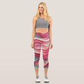 Fresh Candy Colored Waves Capri Leggings (Vorderseite)