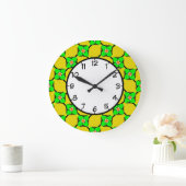 Fresh Green and Yellow Lemon Garden Pattern Große Wanduhr (Zuhause)