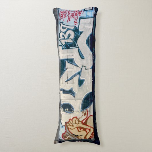 Fresh Kids Graffiti Seitenschläferkissen (Vorderseite Vertikal)