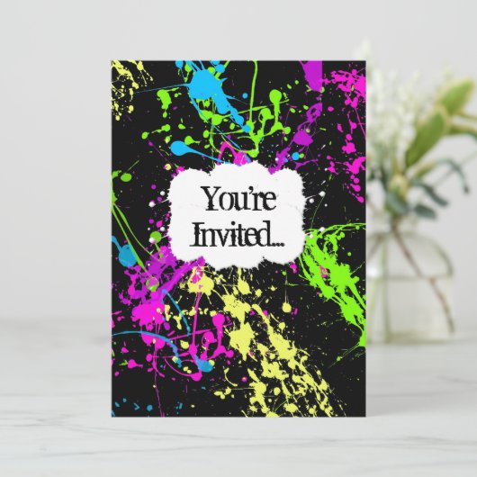 Fresh Retro Neon Paint Spritzer Party Einladung (Stehend Vorderseite)